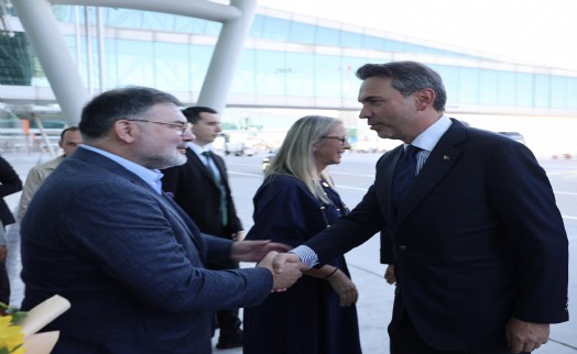 Bakan Bayraktar İzmir'de!