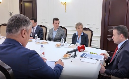 Bakan Gürlek, Behçet Oktay'ın ailesi ile görüştü!