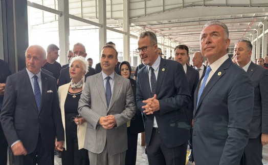 Bakan Kacır'dan ihracat vurgusu: 'Türkiye, Çin'den Orta Avrupa'ya uzanan kuşağın en önde gelen ülkesi'