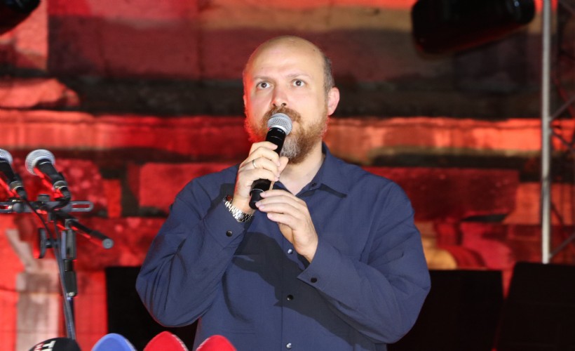 Bilal Erdoğan'dan İzmir'de gençlere mesaj: 'Bazı kardeşlerimiz başka yollara sevk ediliyor'