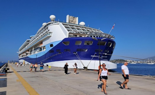 Bodrum'a kruvaziyerle 1813 turist geldi