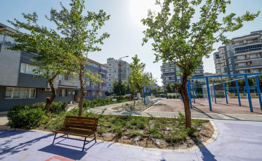 Buca'da Mahallelinin isteği gerçeğe dönüştü: Atıl alan yenilendi