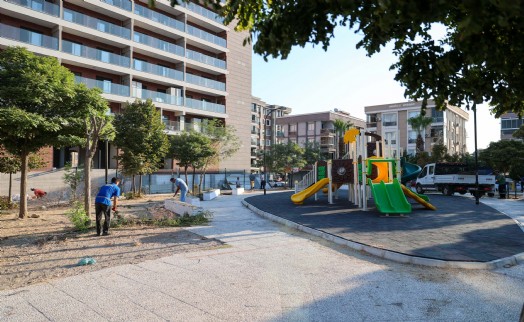 Buca'nın park ve yeşil alanlarında kapsamlı bakım hamlesi