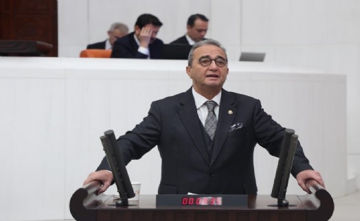 Bülent Tezcan: 'Kızım ve damadım en kısa sürede ülkemize döneceklerdir'