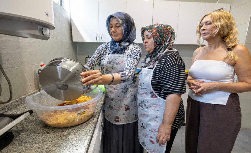 Büyükşehir'denannelere Dayanışma Mutfağı