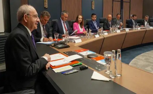 CHP MYK'sından parti içinde kalan Özel destekçisi vekillere ‘Truva atı' benzetmesi… İsimlerin tespiti için Sarıbal'a görev verildi