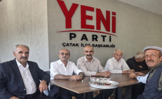 CHP'den istifa eden 2 ilçe başkanı YENİ Parti'ye geçti