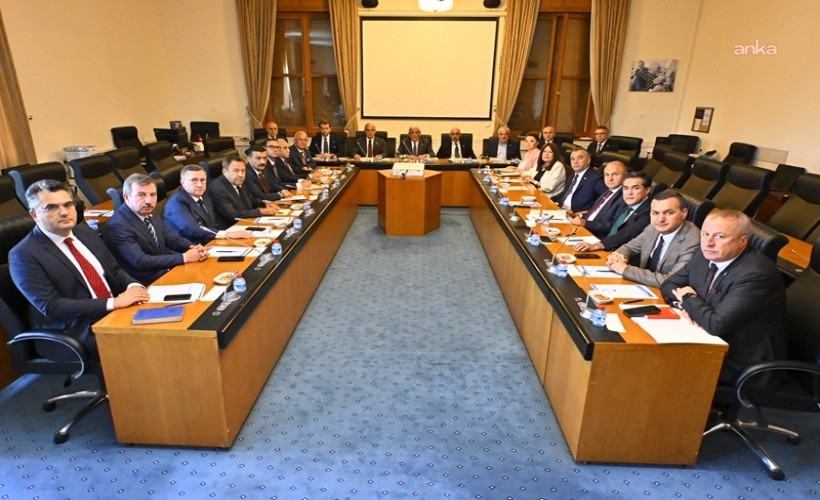 Dervişoğlu, partisinin Meclis Grubu'nu olağanüstü topladı