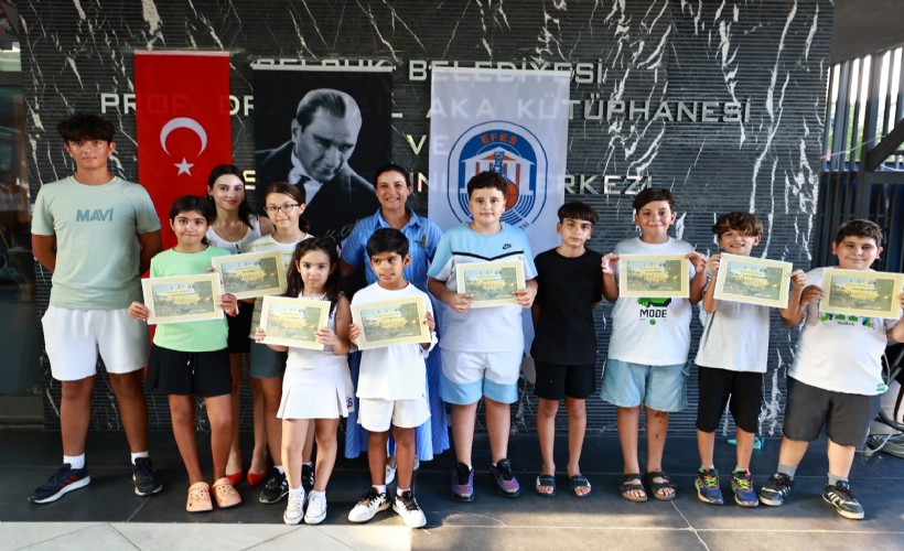 Efes Selçuklu çocuklar teklonojinin dilini öğrendi