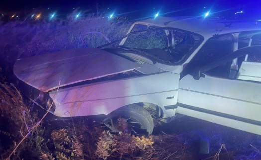 Emirdağ'da feci kaza: Otomobil şarampole devrildi