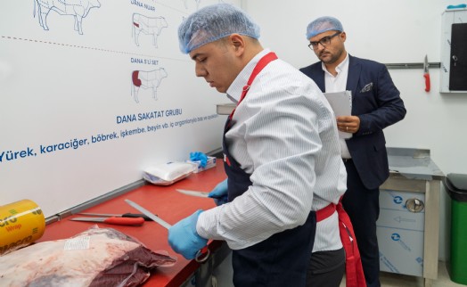 Eş-dost yok, şeffaflık ve liyakat var
