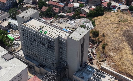 Eşrefpaşa Hastanesi yeni binasına kavuşuyor