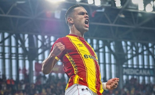 Göztepe'de Juan CSKA'nın kapısından döndü