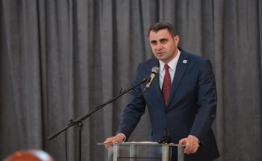 İlksen Özalper'in tutuklanmasına İzmir'den peş peşe tepki