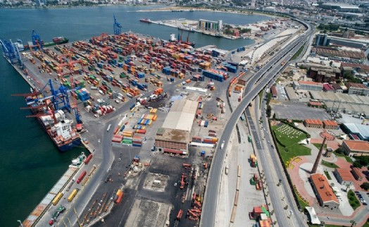 İzmir Limanı'nın Varlık Fonu'na devri tamamlandı