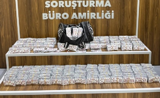İzmir'de 9 bin 184 sentetik ecza ele geçirildi; 1 gözaltı