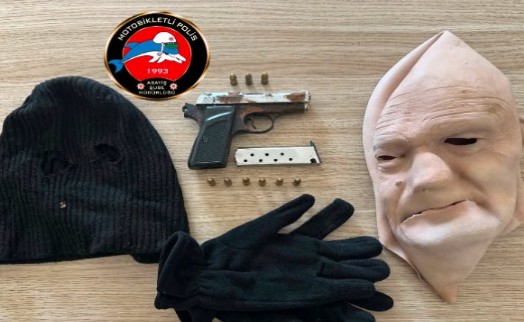 İzmir'de asayiş operasyonları raporu: Aranan 60 şüpheli yakalandı