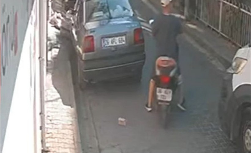 İzmir'de film gibi olay: Otomobile binerken düşürdüğü 100 bin TL'yi alıp kaçtı!