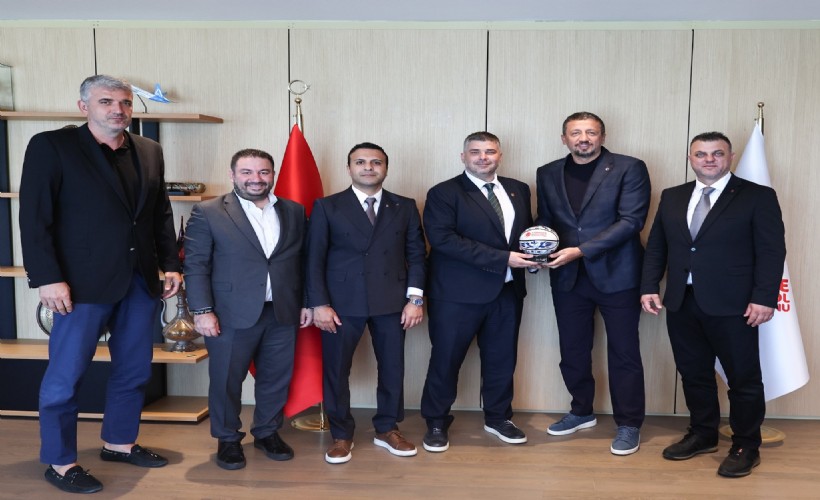 Kaf-Kaf'tan Hidayet Türkoğlu'na ziyaret