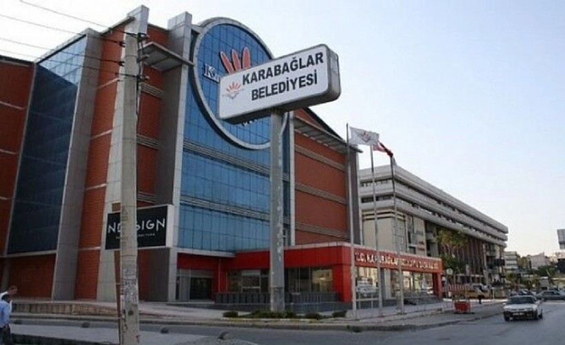 Karabağlar’da parti değişikliği polemiği: 'Biz kucaktan kucağa gitmedik'