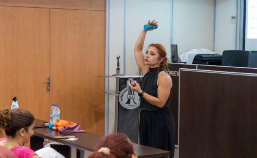 Karşıyaka Belediyesi'nden personele ‘daha sağlıklı çalışma' semineri