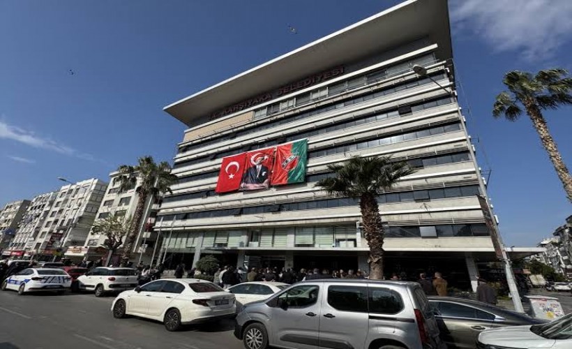 Karşıyaka’da bıçaklı hesaplaşma iddiası: Özel Kalem Müdürü görevden alındı