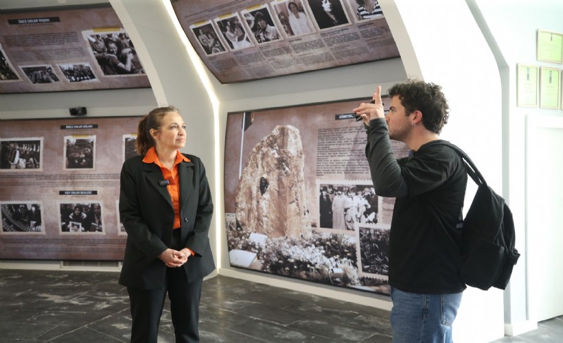 Karşıyaka’da rehberli turlar yeni rotayla devam ediyor: 'Atatürk’ün Adımlarıyla Karşıyaka'