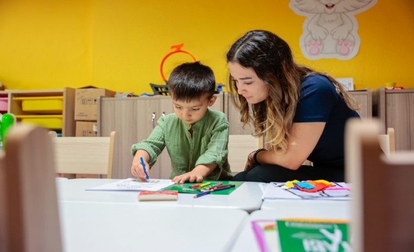 Konaklı annelerin hayatını kolaylaştıran 2 saatlik bakım hizmeti