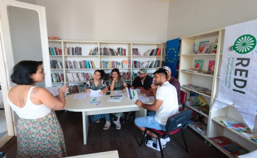 Konak'ta Roman gençlere CV ve kariyer yönetimi eğitimi