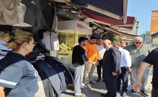 MHP'li Şahin'den Kemeraltı ziyareti; Hem vatandaş, hem esnaf mağdur!