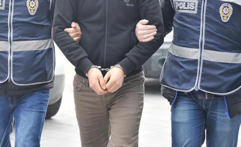 Manisa'da 735 tarihi eser ele geçirildi; 3 gözaltı