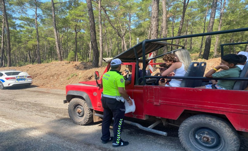 Marmaris’te cip safari araçlarına denetim! Alkollü sürücünün ehliyetine el konuldu