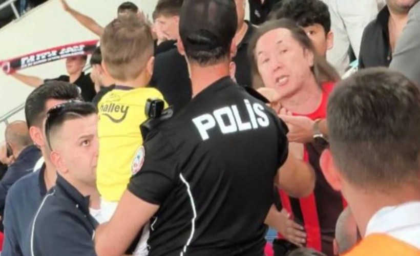 Minik Fenerbahçe taraftarının formasını zorla çıkarttırmıştı: Çocuğu korumak için yapmış