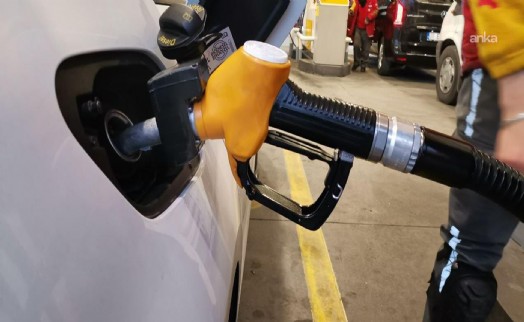 Motorinde ÖTV ay sonuna kadar sıfırlandı... Motorine indirim, benzine zam bekleniyor