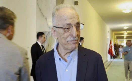 Murat Karayalçın'dan Meclis'te Özgür Özel'e ziyaret
