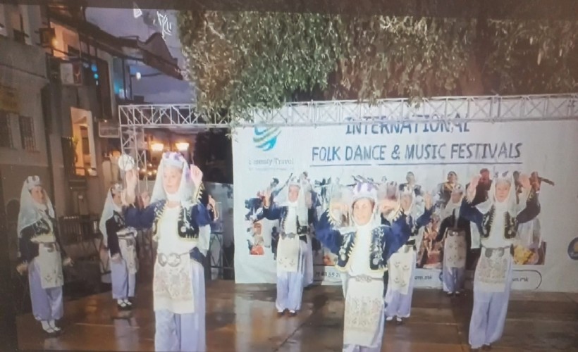 Narlıdere’den Ohrid’e zeybek rüzgarı: İzmir’i gururla temsil ettiler
