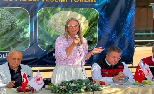 Ödemiş’te üreticiye kışlık sebze desteği: 117 bin fide toprakla buluştu