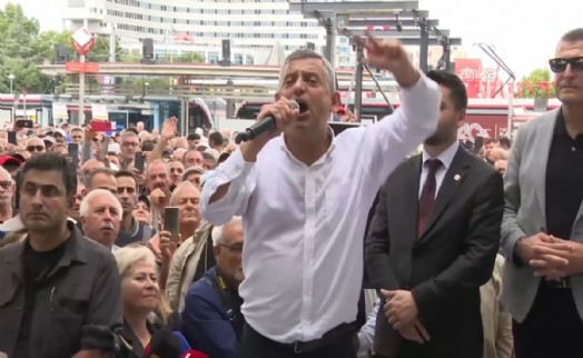 Özgür Özel Kayseri'de: 'Tüm demokratların partisi YENİ Parti'dir, bize katılın'