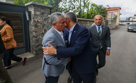 Özgür Özel'den önceki dönem CHP Milletvekili Arık'a taziye ziyareti