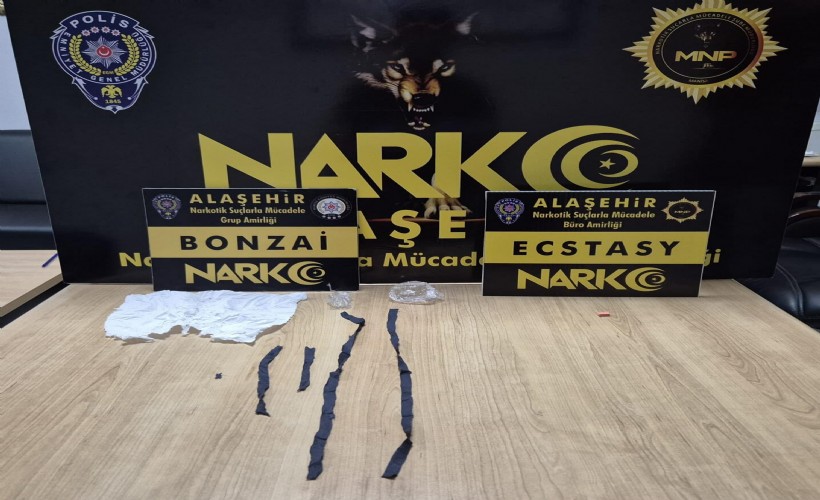 Polisi görünce kaçmaya çalıştı, üzerinden uyuşturucu çıktı