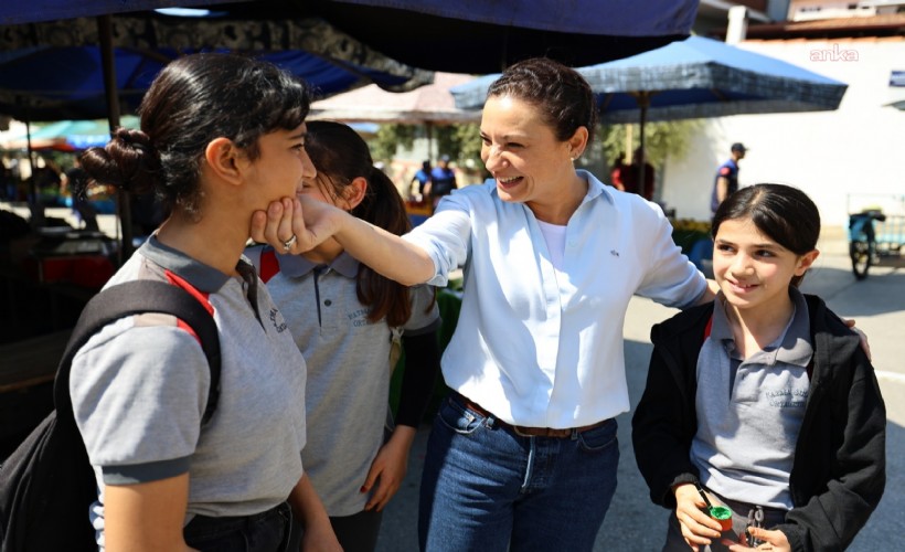 Selçuk Belediyesi’nden Kırtasiye Kartı: Öğrenciye destek, yerel esnafa nefes