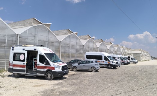 Sera çalışanları tarım ilacından etkilendi: 24 kişi hastanede