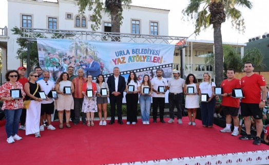 Urla'da çocuklar yaz atölyeleriyle hem eğlendi hem öğrendi