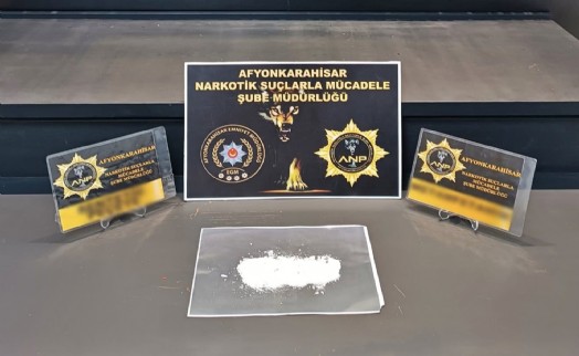 Uyuşturucuyla yakalanan 2 şüpheli tutuklandı