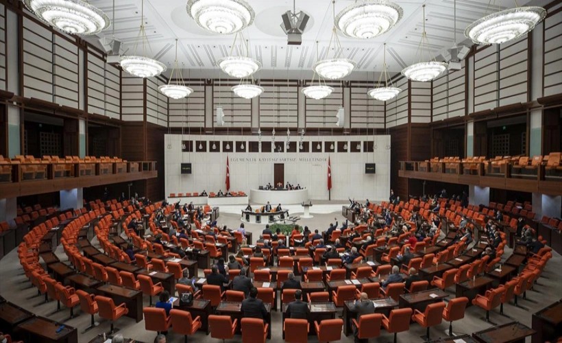 Vekiller katılmadı Meclis kapandı: Şehit yakınları ve gazilerle ilgili yasa teklifi yarına kaldı