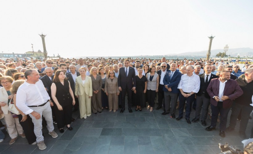YENİ Parti İzmir'de sahaya indi: Genel Başkanımız Özgür Özel'in liderliğinde 30 ilçemizle birlikte iktidara yürümeye hazırız!