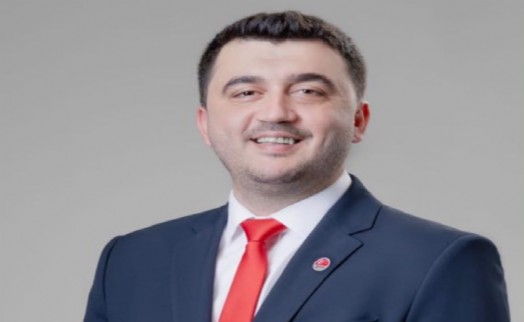 YENİ Parti Menderes'ten Şirzat Peker açıklaması: 'YENİ Parti üyesi değil, CHP'den istifa etti'