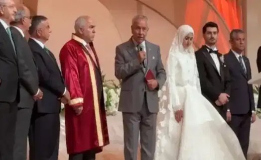 'Nikah' konuşması gündem olan Arınç'tan eleştirilere sert yanıt! 'Bugün kuştüyü yataklarında yatıp ahkam kesenler...'