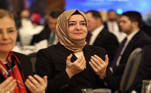 AK Partili Fatma Betül Sayan Kaya hakkında bu kez de borsa iddiası!