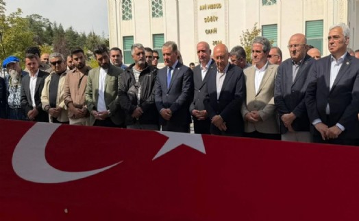 AYM karşısındaki eylemde yaşamına son veren emekli polis son yolculuğuna uğurlandı
